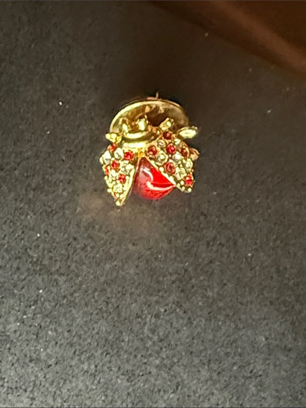 Lolonis Winery promotional ladybug pin - 2003